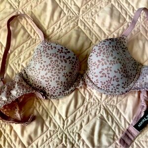 Adore Me Floral Lace Bra - Pink